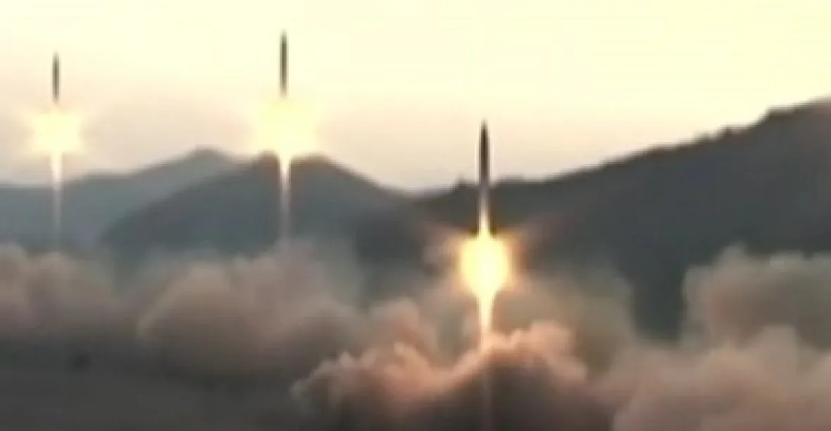Kim plánuje test rakety s jadernou hlavicí, bojí se Japonsko