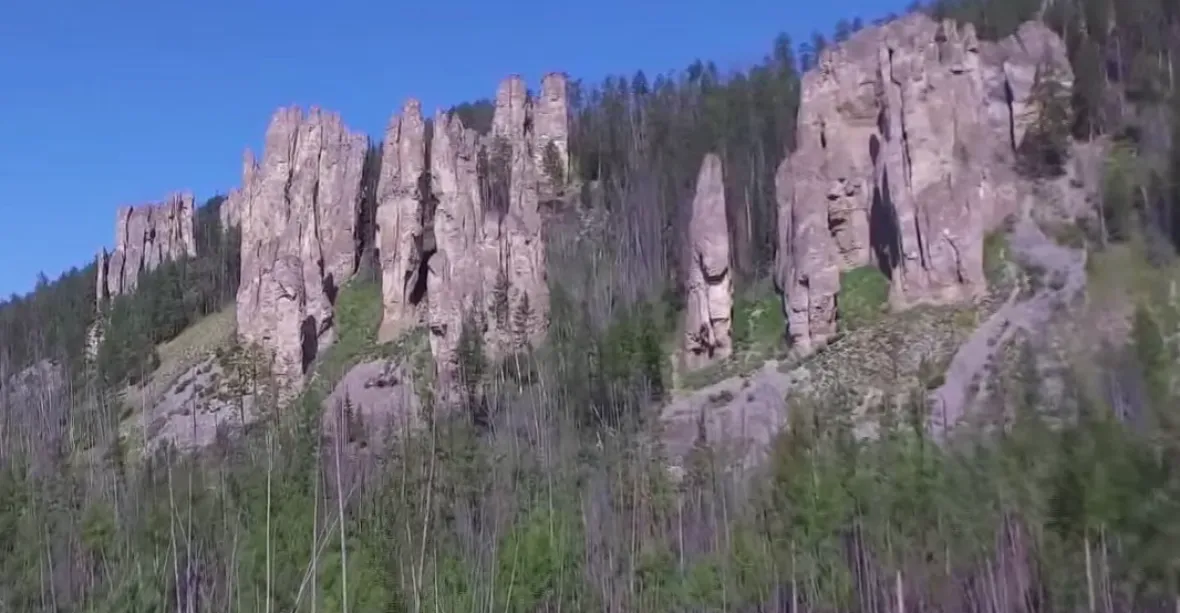 VIDEO: Okouzlující ruská příroda. Památka UNESCO z dronu