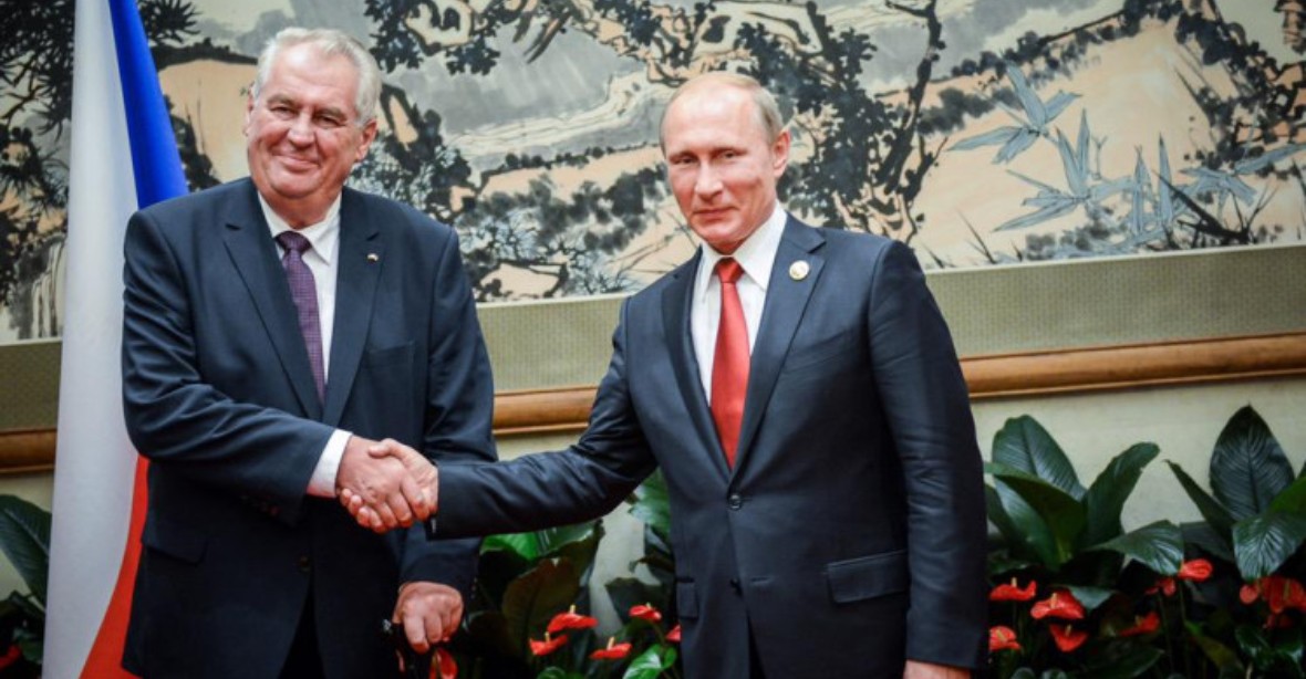 Putinovi ‚užiteční idioti‘: Zeman, Klaus i Babiš, píše americká novinářka