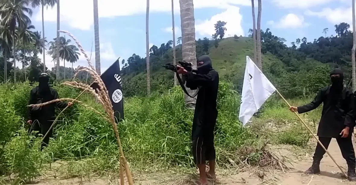 Islámský stát pronikl do filipínské džungle