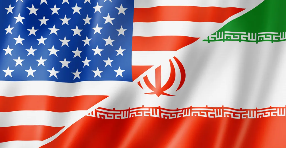 Napětí v Zálivu polevilo: Írán propustil zajaté americké námořníky