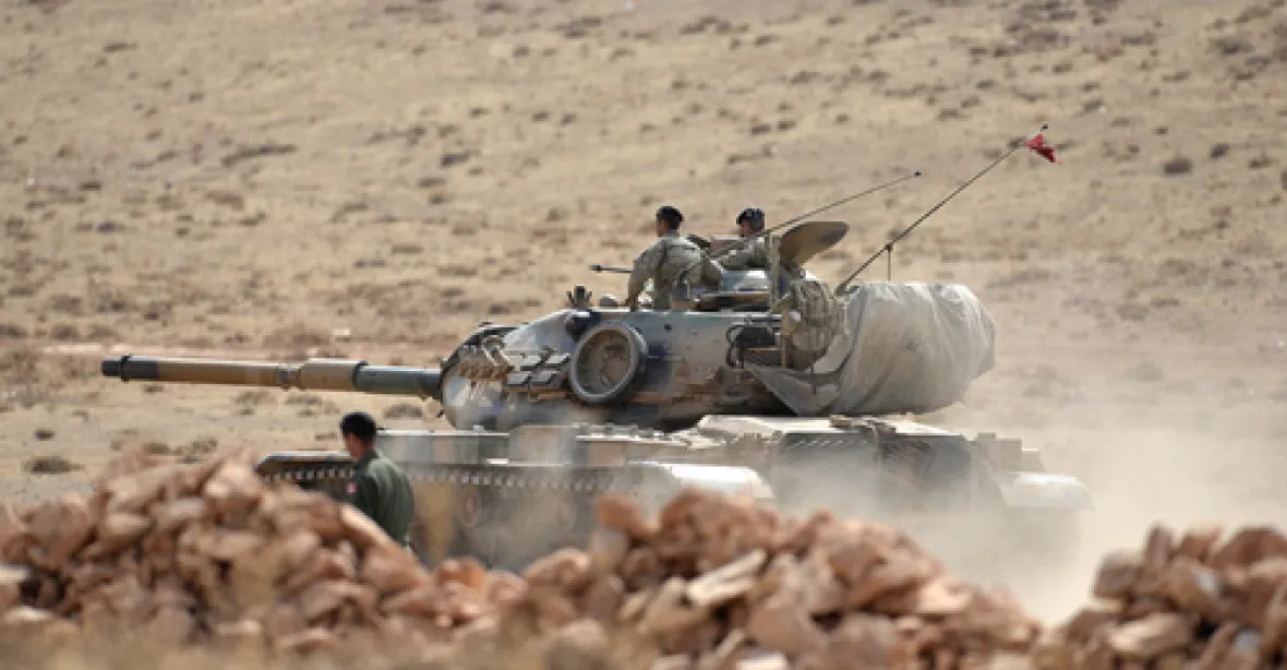 Syrský režim ohlásil porážku IS v Palmýře