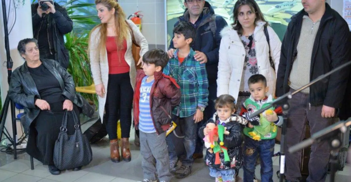 Iráčané z Česka do Německa neprošli. Teď požádali o návrat domů