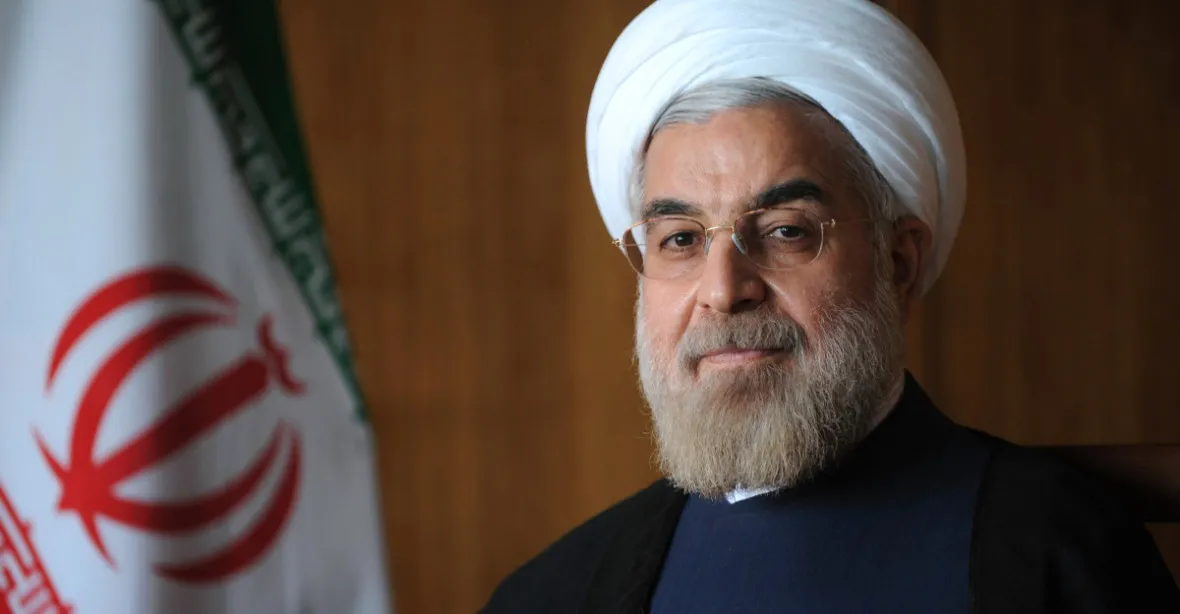 V Íránu to vypadá na vítězství reformistů a spojenců Rúháního