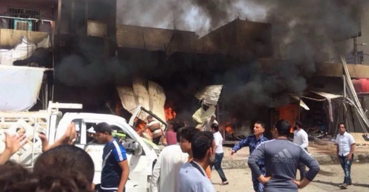 Atentátník Islámského státu zabil v Bagdádu přes 50 lidí
