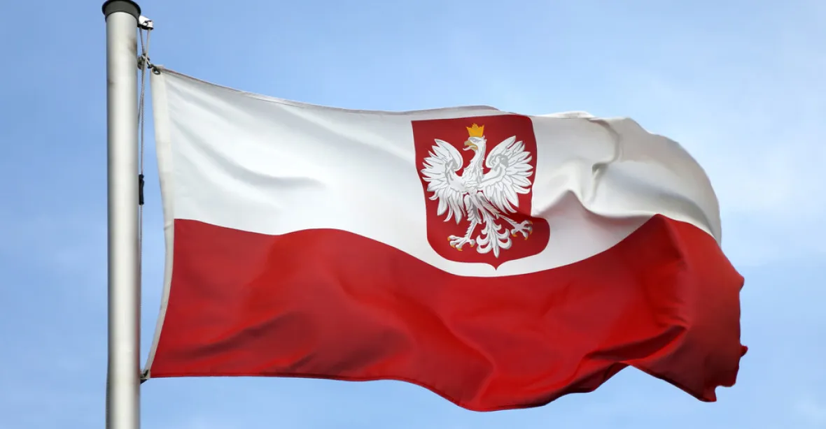 Komise znovu tvrdě kritizovala Polsko. Varšava je nemile překvapená
