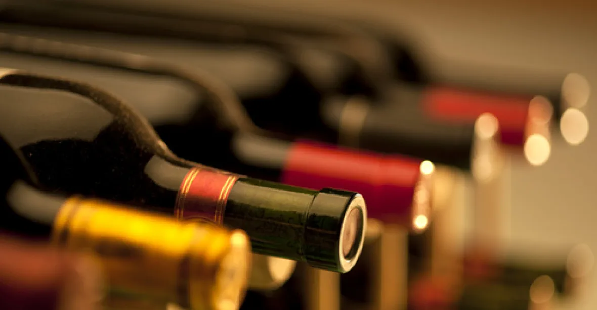 Stát chce elektronicky sledovat pohyb vína, slivovice nebo bezinu