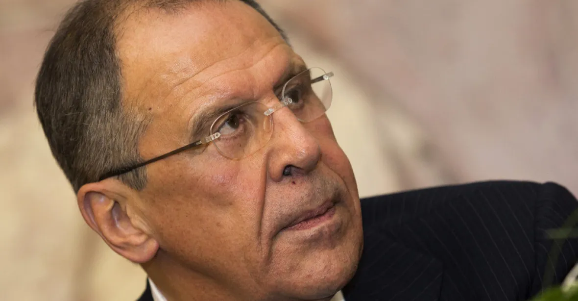 Rusko není podle Lavrova za útokem na turecké vojáky v Sýrii