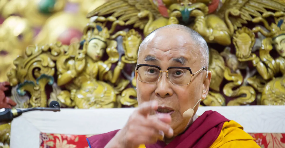 Vylekané Mongolsko slibuje Pekingu: Dalajlamu už nepozveme