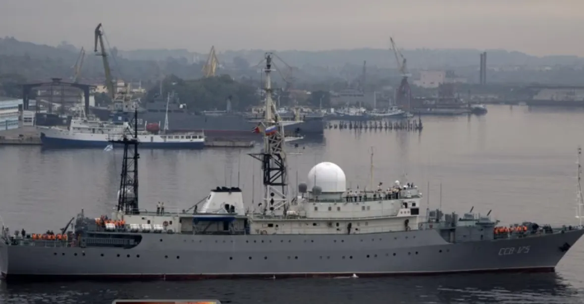 Rusko provokuje. Výzvědná loď se pohybuje kousek od amerických břehů