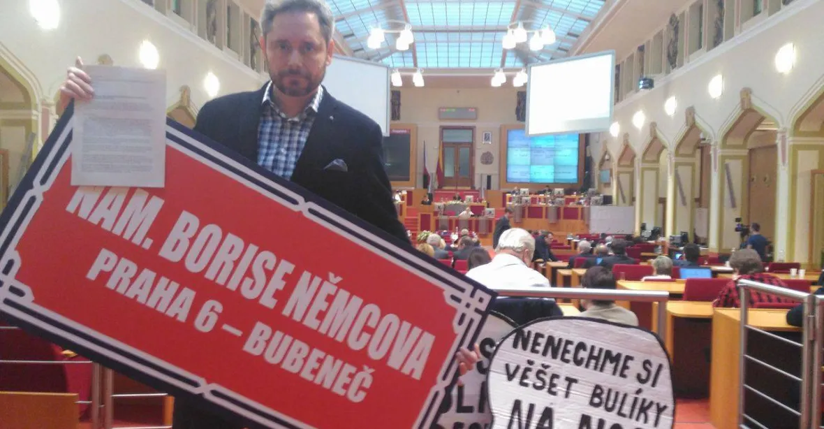 Petice žádá přejmenovat náměstí s ruskou ambasádou podle Němcova