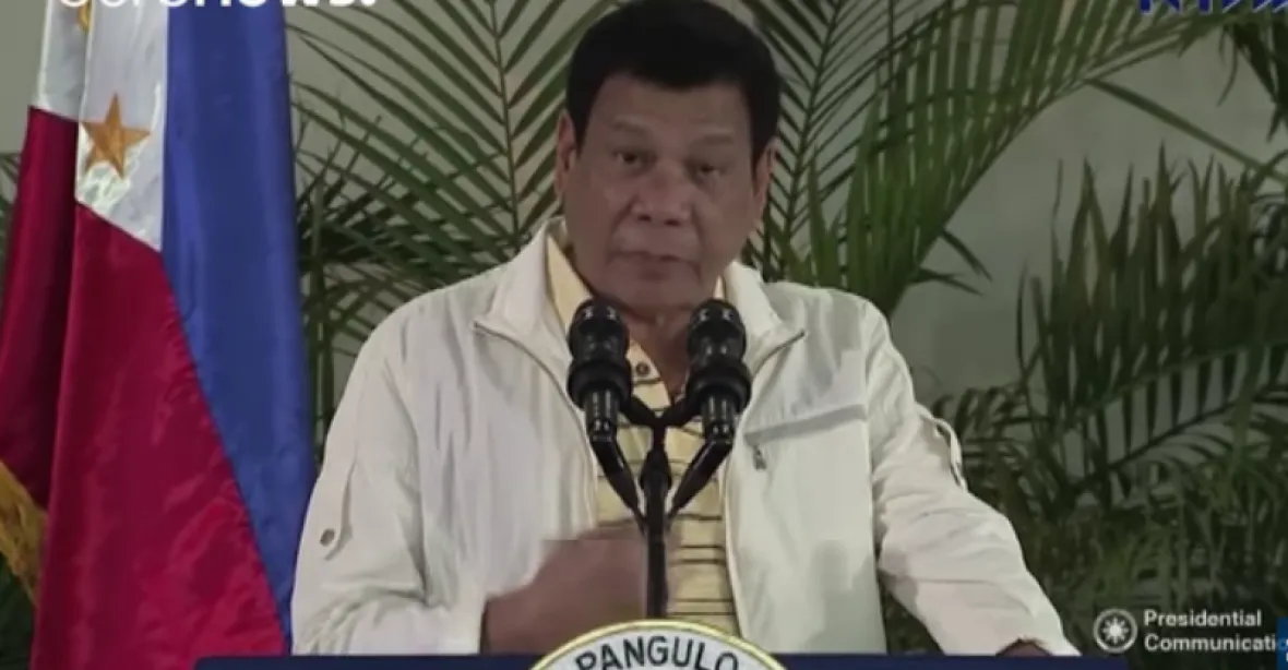 Duterte nechal zatknout svou kritičku, prý brala úplatky