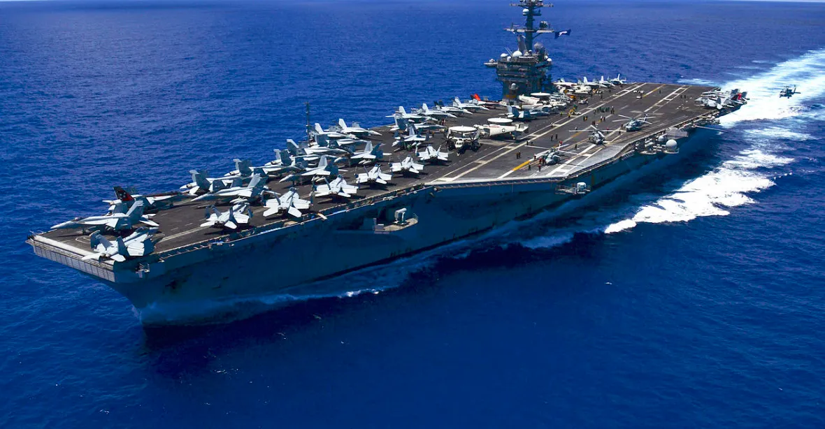 Útočná plavidla americkéhéo námořnictva míří ke Korejskému poloostrovu