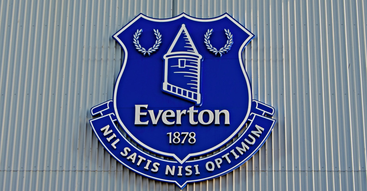 Fotbalový Everton zakázal vstup redakci deníku. Nazvala hráče gorilou