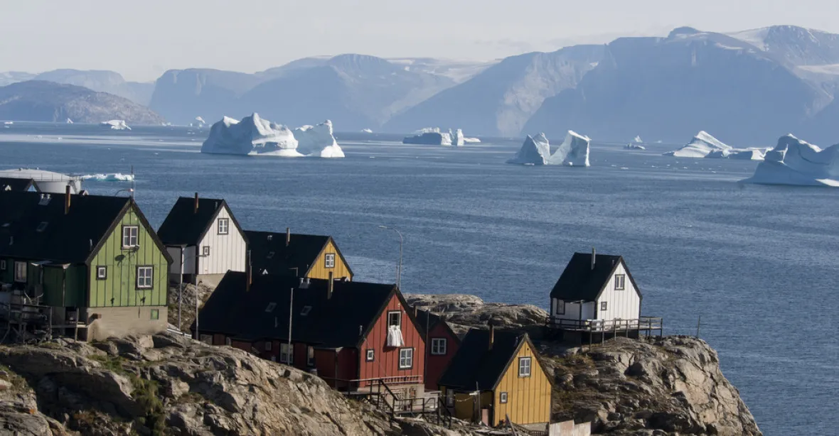 Grónsko zasáhly obří vlny, čtyři lidé se pohřešují