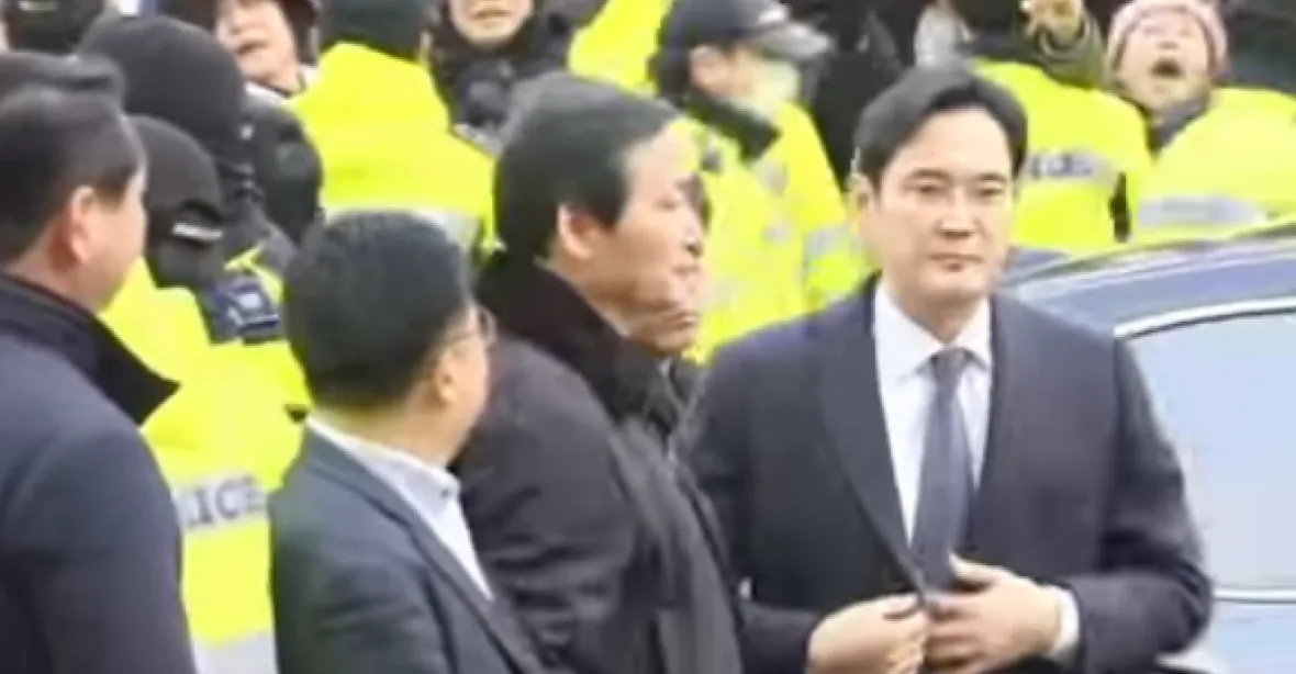 Dědic Samsungu půjde do vězení na 5 let za korupci