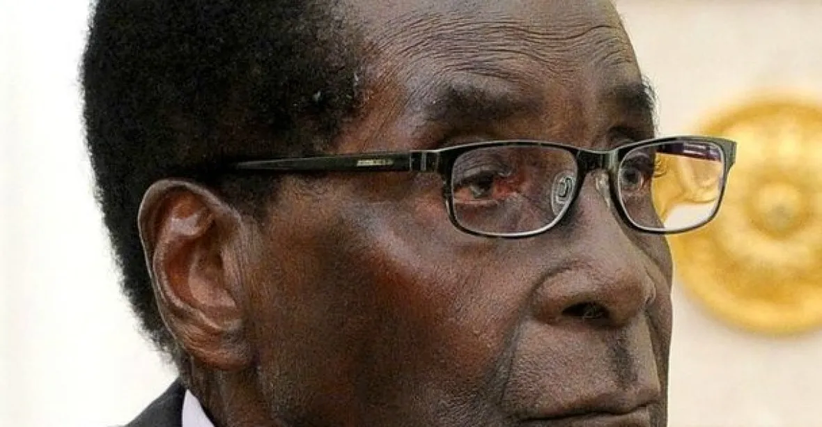 Mugabe výměnou za odstoupení dostal imunitu. Odchod do exilu neplánuje