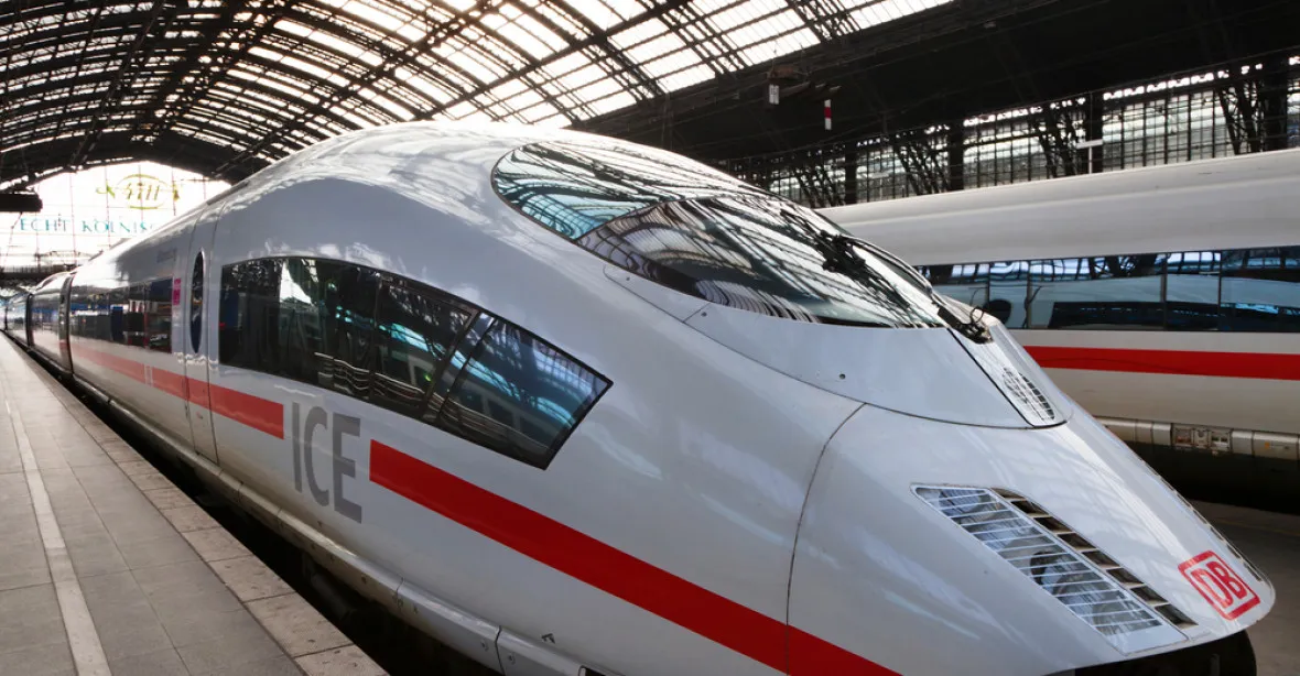 Němci slaví nový železniční koridor. Vlaky z Berlína do Vídně se vyhnou Česku