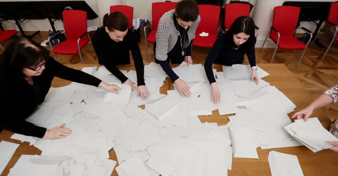 Volební „zázrak“ v Bohnicích. Více odevzdaných hlasů než voličů