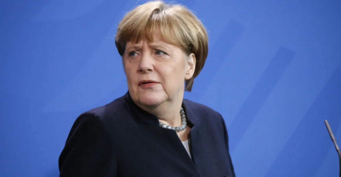 Odpůrci německé velké koalice pokračují v protestech
