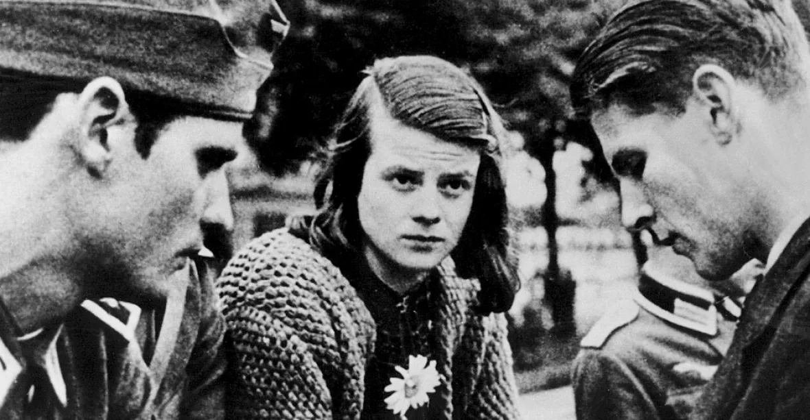 Bílá růže. Němečtí studenti se vzepřeli Hitlerovi, skončili pod gilotinou