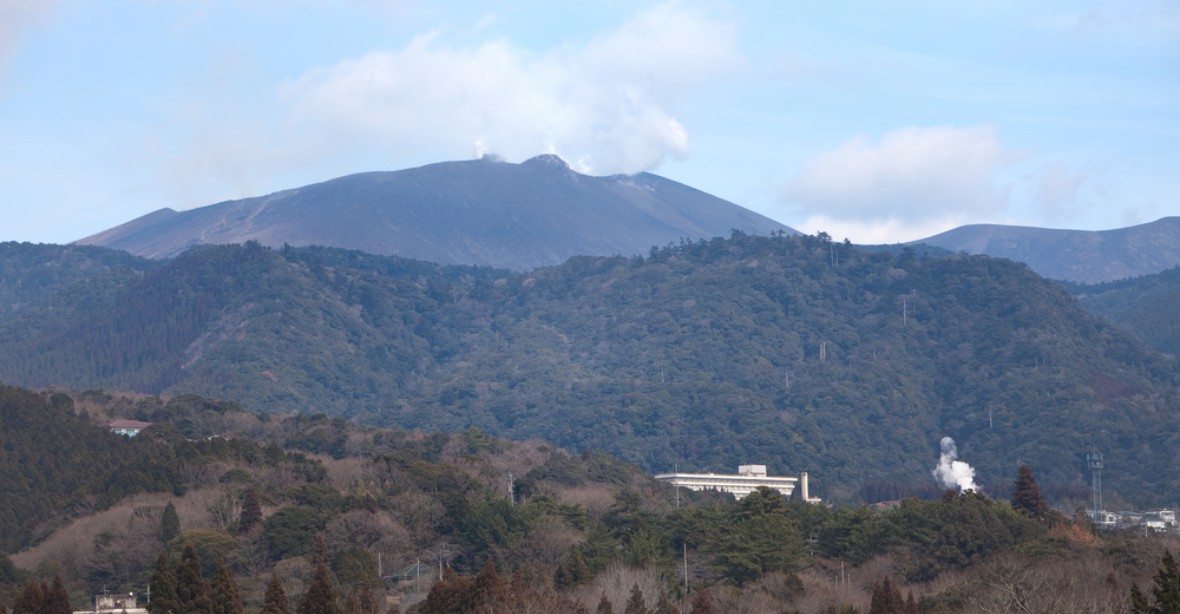 Japonce ohrožuje „sopka Jamese Bonda“. Hrozí erupce