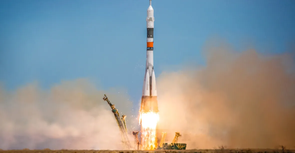 Úspěšný start z Bajkonuru. Sojuz míří na ISS a nese i obrázky z Terezína