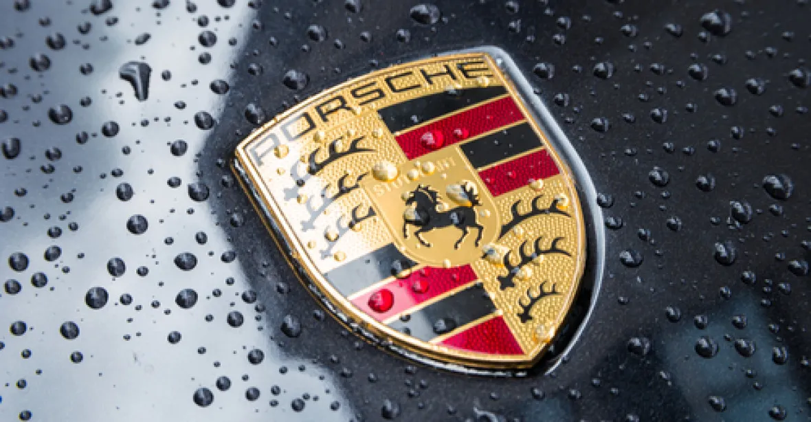 Policie zatkla šéfa vývoje motorů Porsche kvůli emisnímu skandálu