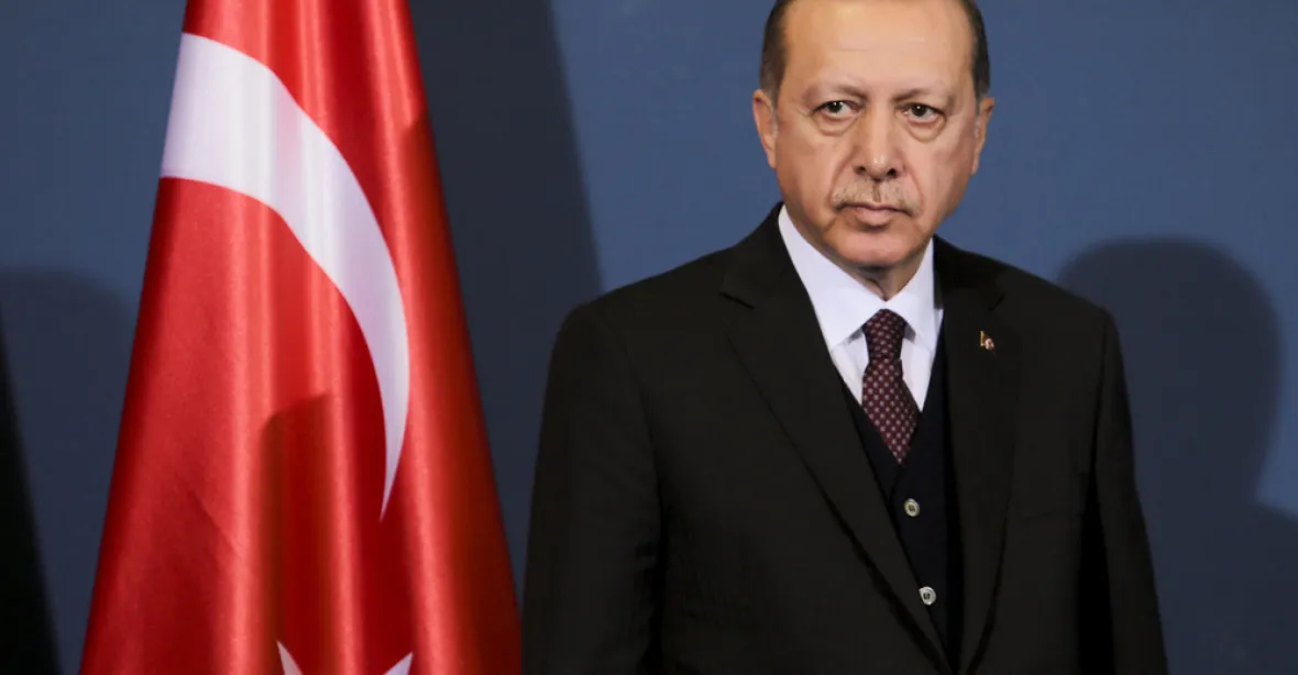 Evropa by měla Kurze „přivést k pořádku“, řekl Erdogan k zavření mešit