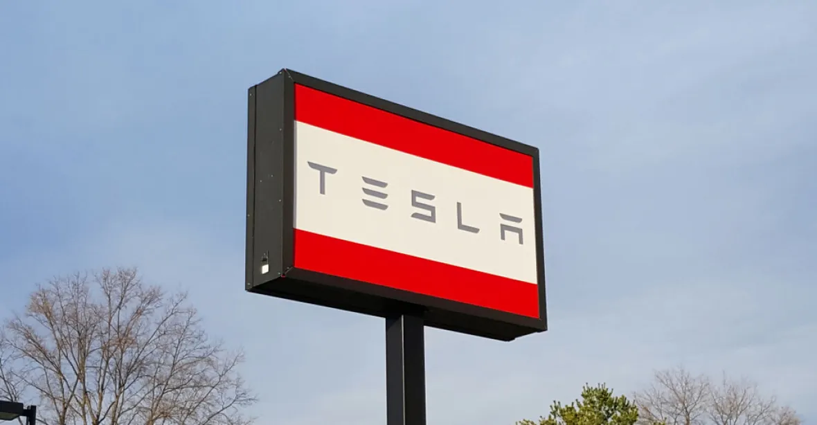 Výrobce elektrických automobilů Tesla propustí 3600 lidí