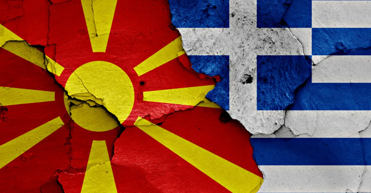 První krok k přejmenování Makedonie. Ta podepsala smlouvu s Řeckem