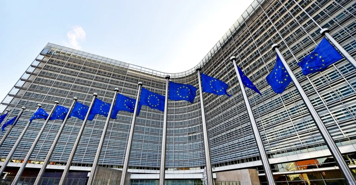 Evropská komise zahájila řízení s Polskem kvůli sporné soudní reformě