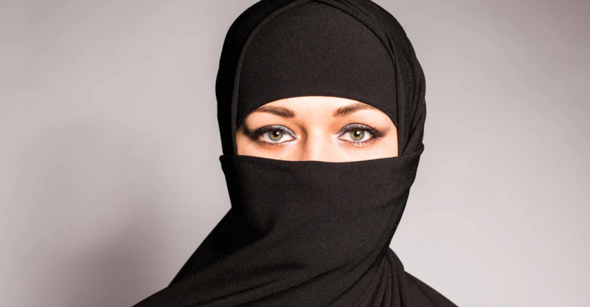 V Dánsku dostala poprvé pokutu žena se zahalenou tváří