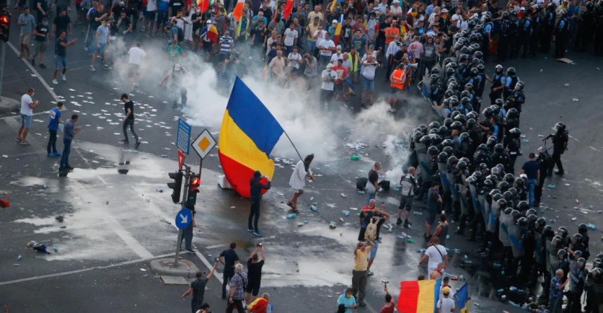 Protesty v Rumunsku pokračují. Jourová vyzývá vládu ke zvážení reforem