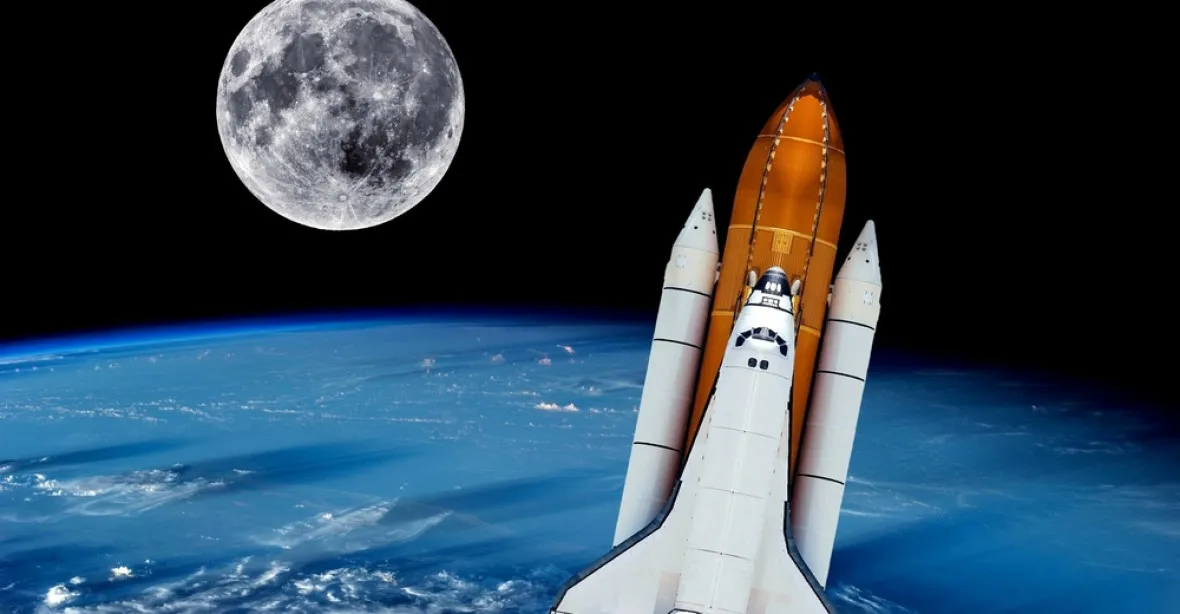 První vesmírný turista. Elon Musk vyšle soukromého pasažéra na cestu kolem Měsíce