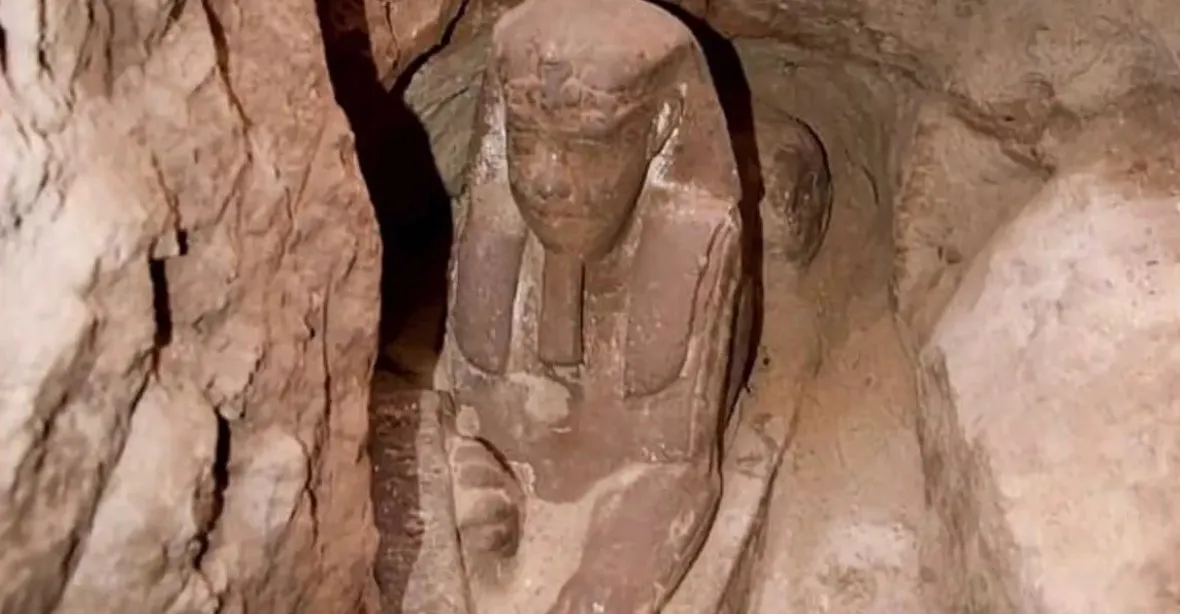 V Egyptě našli sfingu z dynastie Ptolemaiovců