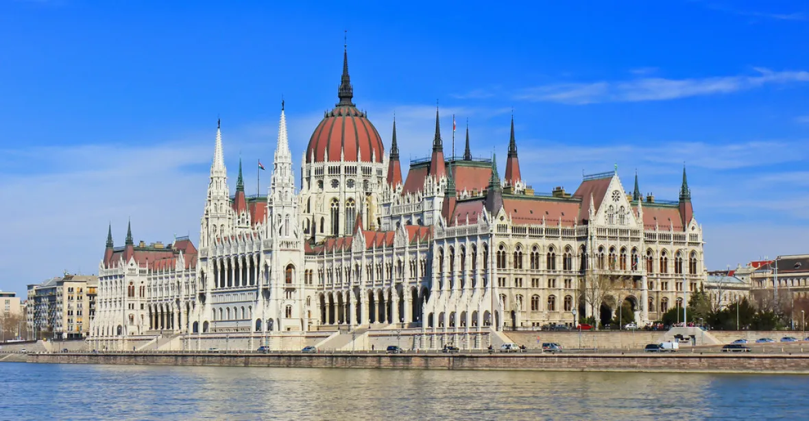 Protiimigrační zákony nezrušíme, vzkázala Budapešť Evropské komisi