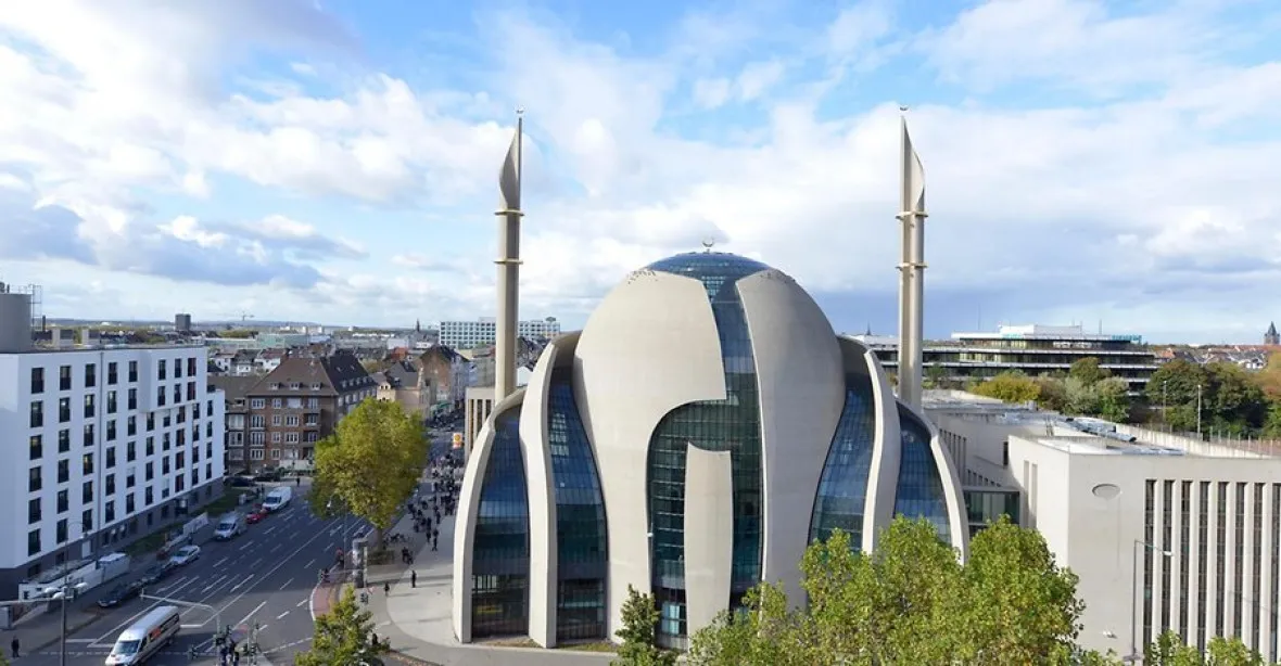 Erdoğan otevírá mešitu v Kolíně nad Rýnem
