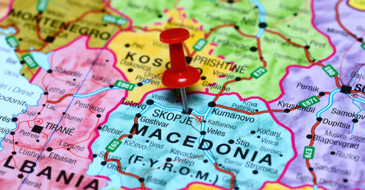 Název země, možné členství v EU a NATO. Makedonské referendum zkrachovalo kvůli nezájmu