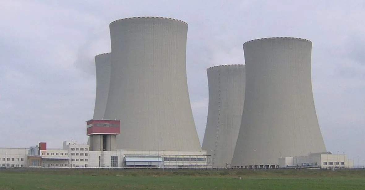 Zemanovi poradci podpořili jadernou energetiku i prolomení limitů těžby uhlí