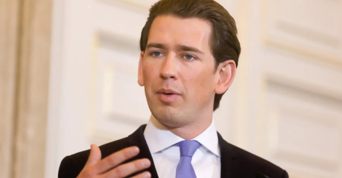 Rakousko nepřijme pakt OSN o migraci. Podle Kurze ohrožuje suverenitu země