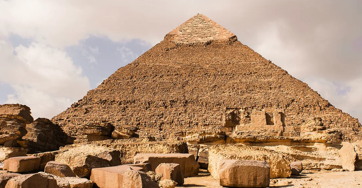 Velká sláva v Egyptě. Po rekonstrukci se otevírá jedna ze tří velkých pyramid