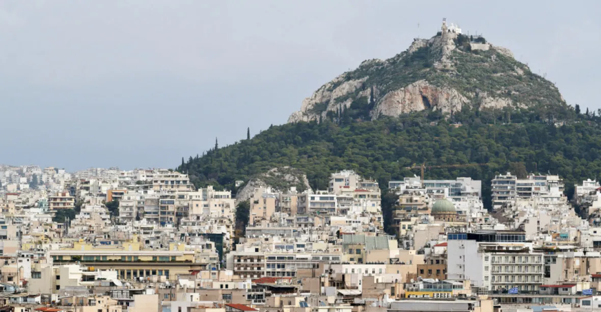 Číňané s kreditkou. Řecko vyšetřuje podezřelé nákupy nemovitostí v Aténách