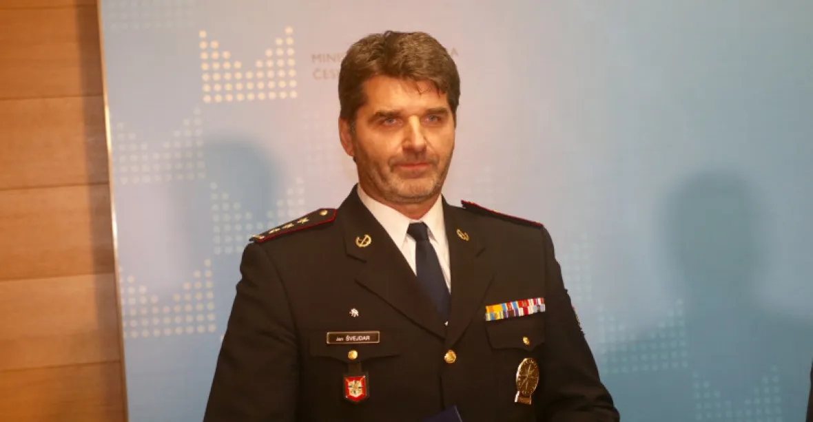 Hamáček uvedl do úřadu nového policejního prezidenta Švejdara