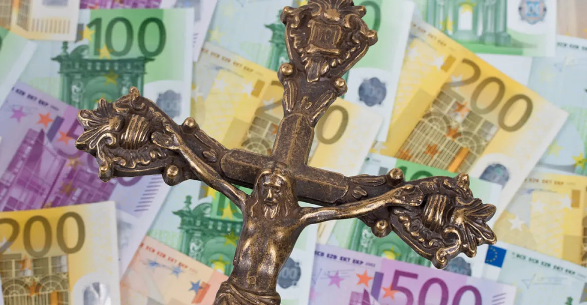 Bulharští poslanci přidali peníze církvím – i muslimům. Kvůli obavám z islamistů