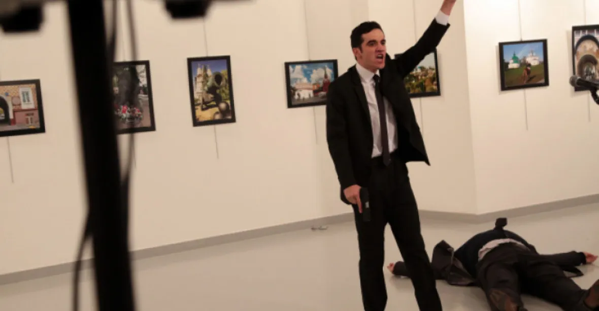V Turecku začal monstrproces kvůli vraždě ruského velvyslance