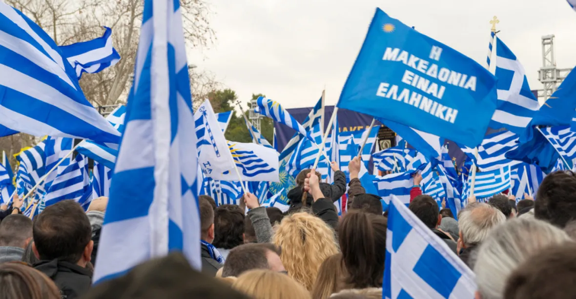 V Aténách demonstrovaly desetitisíce proti dohodě s Makedonií