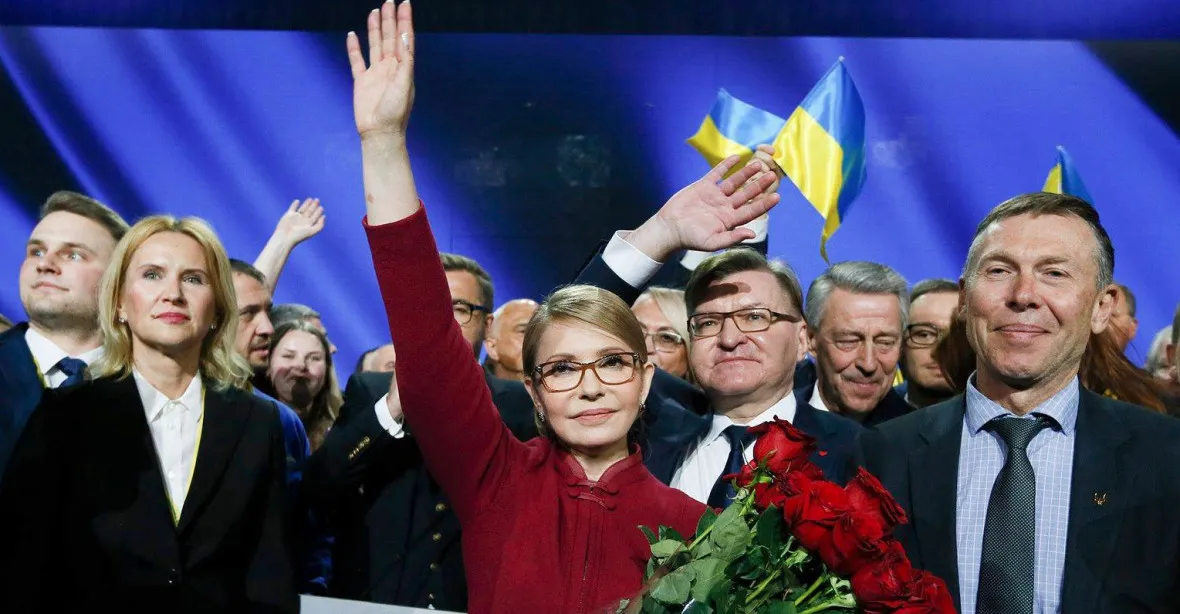 Tymošenková ohlásila kandidaturu na prezidentku. Jejím nejvážnějším soupeřem bude asi bavič Zelenskyj