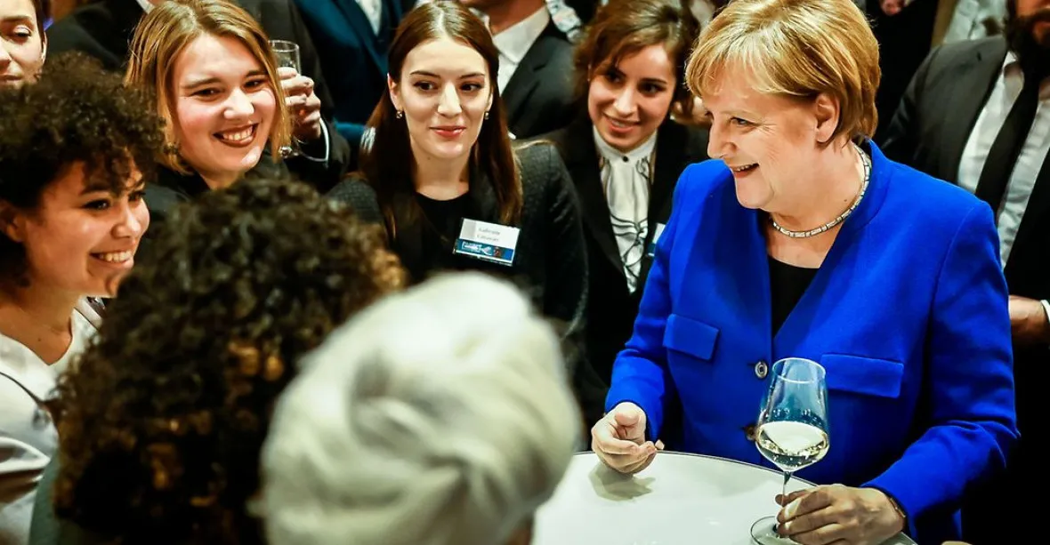 Kancléřka Merkelová zruší svůj facebookový účet. Fanoušci ji mohou sledovat na instagramu