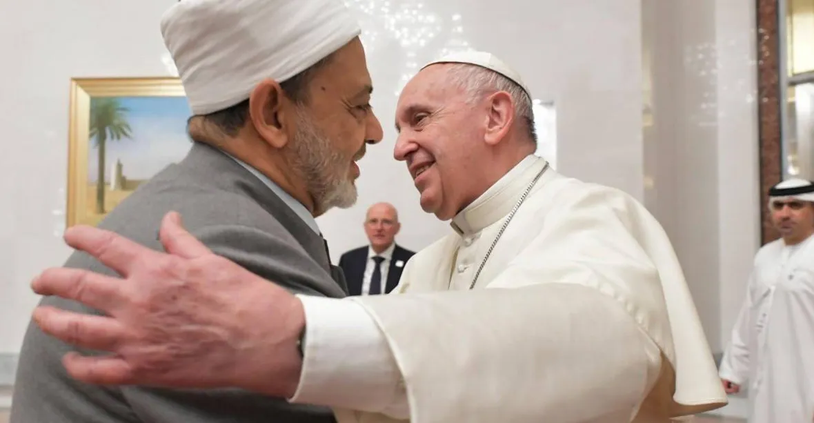Vatikán a mešita Al-Azhar proklamují společný boj proti extremismu
